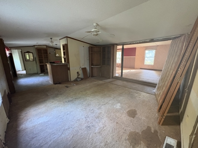 Country Home for Sale in Perry County, Tennessee - image 5