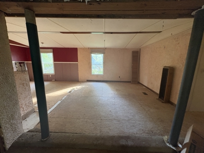 Country Home for Sale in Perry County, Tennessee - image 7