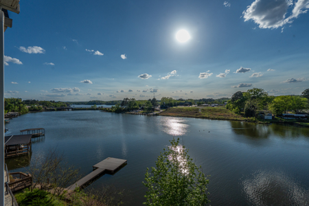 Lakefront Condo on Lake Hamilton in Hot Springs AR - image 33