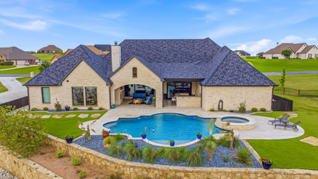 Luxury Estate on 2.35 Acres Canyon West Golf Course - image 8