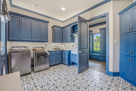 Luxury Estate on 2.35 Acres Canyon West Golf Course - image 37