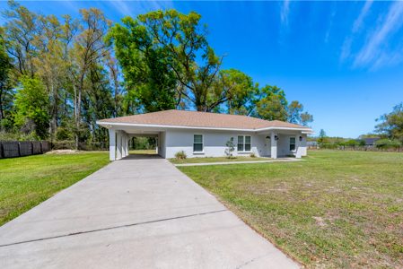 Cute Block Home on 1/2 Acre Bell, FL - image 1