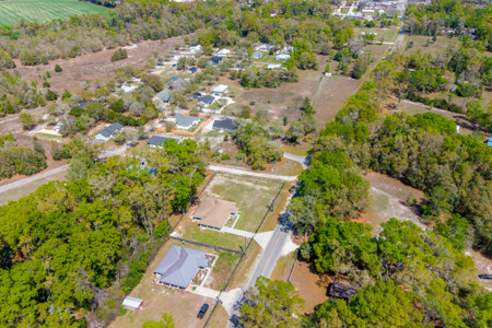 Cute Block Home on 1/2 Acre Bell, FL - image 13
