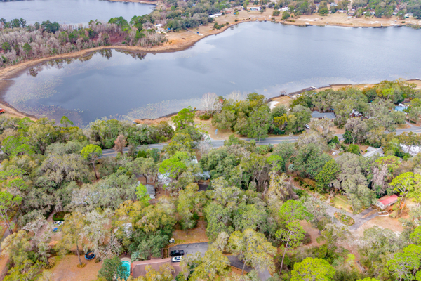 Newly Remodeled 4 bed 3 Bath Home with Lakeview in Keystone, FL