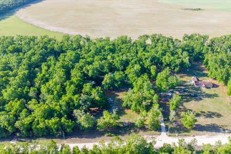 Peaceful Country Living, 3-Bedroom Home on 4 Acres in O’Brien - image 10