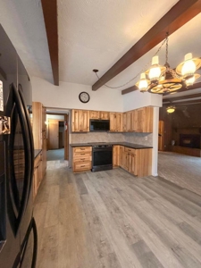 Fixer-Upper Near Gaylord – 3 Bed Home with Garage - image 9