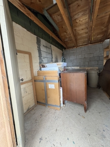 1945 Bungalow with Character and Opportunity! - image 12