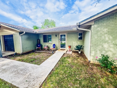 Spacious Home For Sale in Brownwood, TX! - image 4