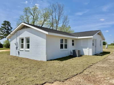 Completely Remodeled Country Home - Slocomb AL - Fadette - image 10