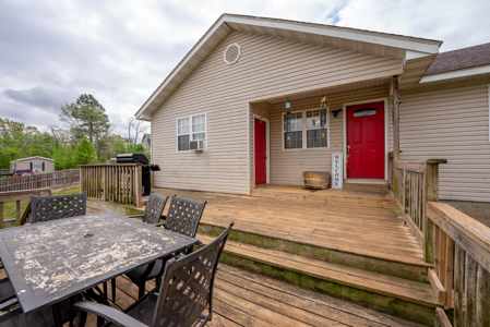 Missouri Ozarks Country Style Home in Town | Thayer - image 38