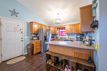 Missouri Ozarks Country Style Home in Town | Thayer - image 27