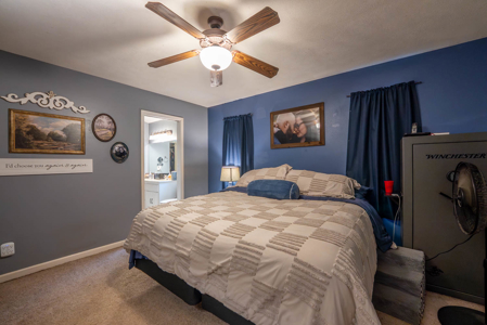 Missouri Ozarks Country Style Home in Town | Thayer - image 15