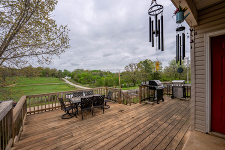 Missouri Ozarks Country Style Home in Town | Thayer - image 37