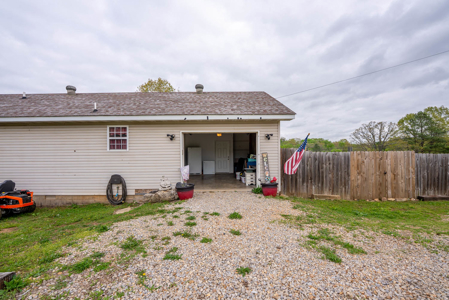 Missouri Ozarks Country Style Home in Town | Thayer - image 36