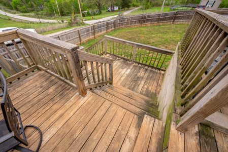 Missouri Ozarks Country Style Home in Town | Thayer - image 39