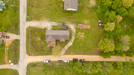 Missouri Ozarks Country Style Home in Town | Thayer - image 42