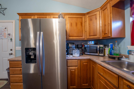 Missouri Ozarks Country Style Home in Town | Thayer - image 29