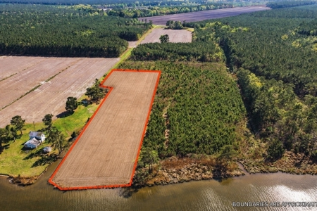 3.35 Acres Waterfront with No Restrictions - image 5
