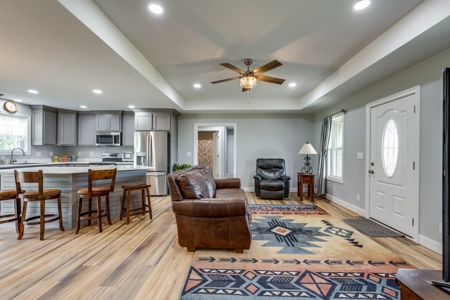 Country Home for Sale in Lewis County, Tennessee - image 9