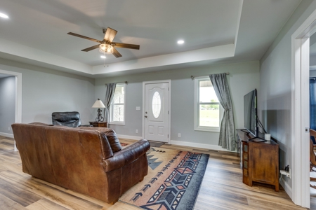 Country Home for Sale in Lewis County, Tennessee - image 6