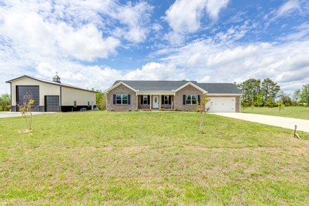 Country Home for Sale in Lewis County, Tennessee - image 2