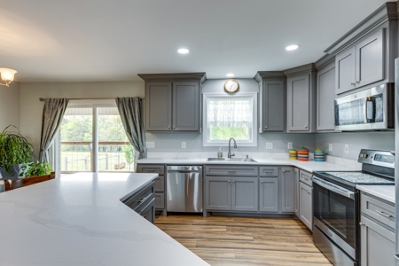 Country Home for Sale in Lewis County, Tennessee - image 16