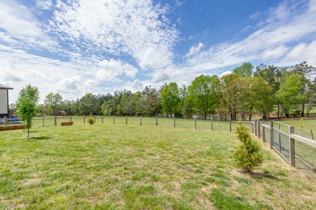 Country Home for Sale in Lewis County, Tennessee - image 38