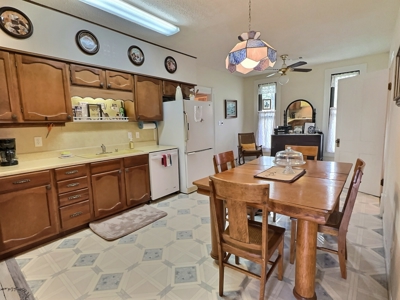 Historic 1906 Victorian Home in Rising Star TX on 0.81 Acres - image 13