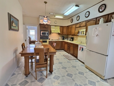 Historic 1906 Victorian Home in Rising Star TX on 0.81 Acres - image 14