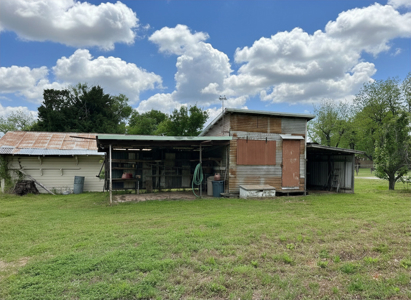 Historic 1906 Victorian Home in Rising Star TX on 0.81 Acres - image 30