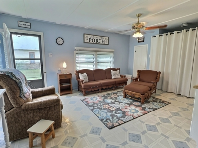 Historic 1906 Victorian Home in Rising Star TX on 0.81 Acres - image 24