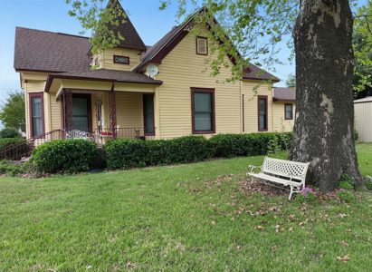 Historic 1906 Victorian Home in Rising Star TX on 0.81 Acres - image 7