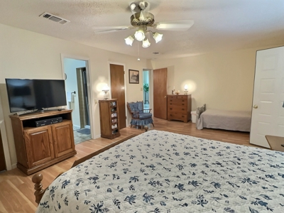 Historic 1906 Victorian Home in Rising Star TX on 0.81 Acres - image 16