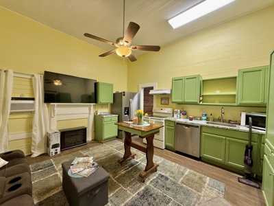 Southern Home located in Hartford Alabama - image 2