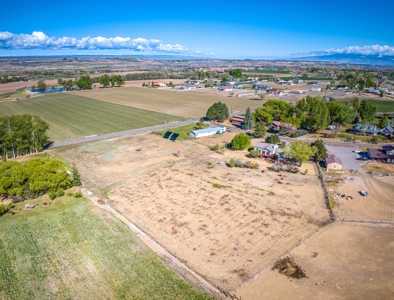 Montrose Colorado Horse Property on 2+ Acres w/ Irrigation - image 5