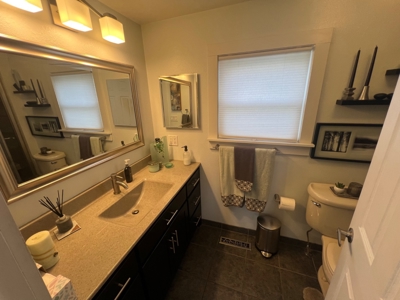 Charming Move In Ready Home in Iola, Ks - image 11