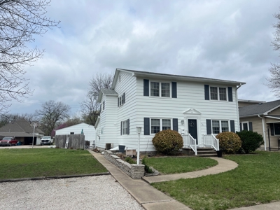 Charming Move In Ready Home in Iola, Ks - image 24