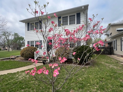 Charming Move In Ready Home in Iola, Ks - image 1
