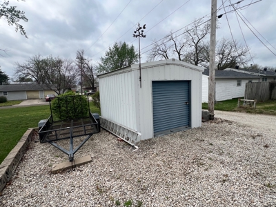 Charming Move In Ready Home in Iola, Ks - image 20