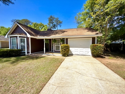 Move-In Ready Updated Home, Fenced Yard - Prime Dothan Location - image 2