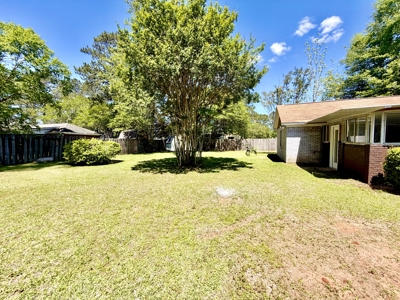 Move-In Ready Updated Home, Fenced Yard - Prime Dothan Location - image 15