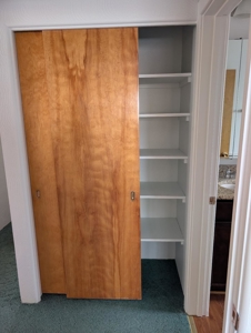 Brick Family Home W Gazeebo 4 Car Garage Corner Lot - image 16