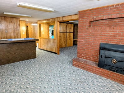 Brick Family Home W Gazeebo 4 Car Garage Corner Lot - image 31