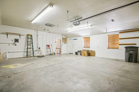 PERFECT 3-Bed Cortez Home on 1.5+ Acres with Orchard, Shop w Elec - image 11