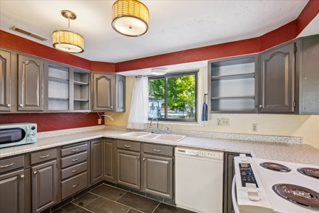 PERFECT 3-Bed Cortez Home on 1.5+ Acres with Orchard, Shop w Elec - image 13