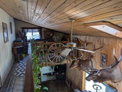 Mt 1.5 Story Home 3 Bed 3 Bath Garage/Shop Quansit Storage Deck - image 7