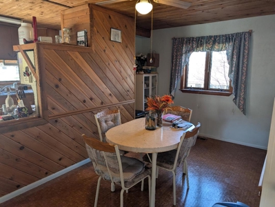 Mt 1.5 Story Home 3 Bed 3 Bath Garage/Shop Quansit Storage Deck - image 10