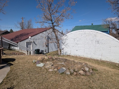Mt 1.5 Story Home 3 Bed 3 Bath Garage/Shop Quansit Storage Deck - image 4