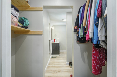 Home For Sale In The City Limits Of Live Oak Florida - image 20