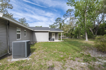 Home For Sale In The City Limits Of Live Oak Florida - image 8